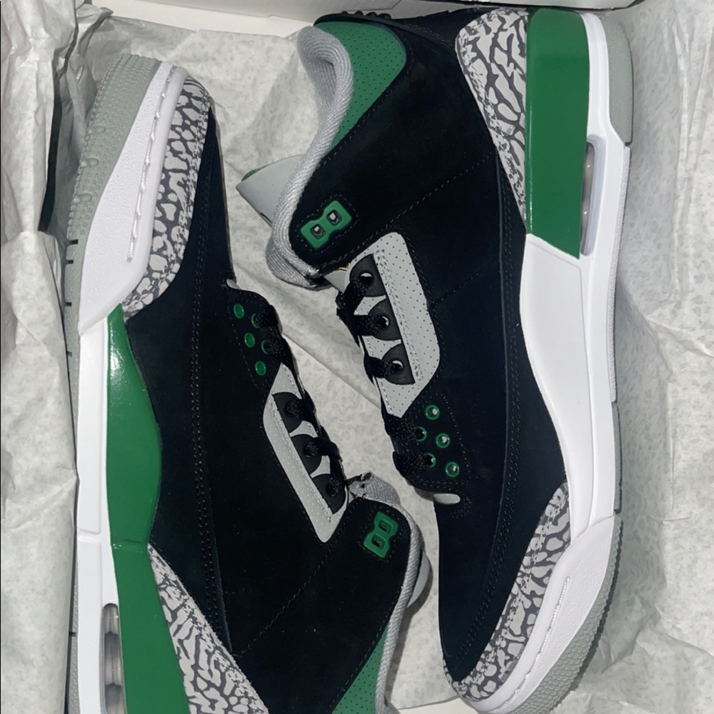 Jordan 3 Pine green